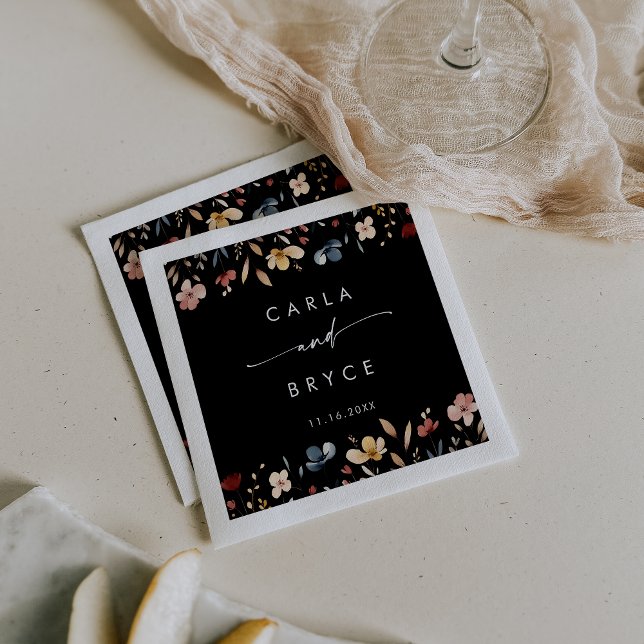 Servilleta De Papel Whimsical Boho Wildflower Monogram Wedding Napkins (Subido por el creador)