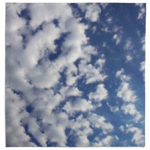 Servilleta De Tela Nubes hinchadas en el cielo azul