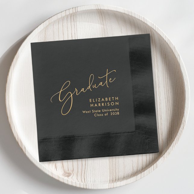 Servilletas Con Brillo Elegante Script Black Graduation Party (Elevate your graduation party decor with these classic and elegant black and gold foil napkins)