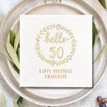 Servilletas Con Brillo Hola 50 Wreath 50th Birthday Personalized Name<br><div class="desc">Hola 50 Wreath Cincuenta y cincuenta y cincuenta años 50 Nacimientos Nombre Personalizado Real Relieve metalizado Papel estampado Napkins presenta el texto "Hola 50" rodeado por una corona floral con "Feliz Cumpleaños" y su nombre personalizado debajo en la tipografía de escritura moderna. Perfecto para fiestas de cincuenta años. Creado por...</div>