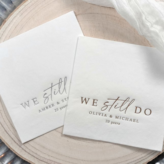 Servilletas Con Brillo We Still Do Elegant Wedding Anniversary Gold (We Still Do wedding anniversary napkins - real gold foil stamped - elegant modern decor.)