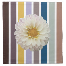 Servilletas de tela con flores blancas y rayas mod