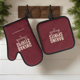 Set De Manoplas Baking Spirits Bright Borgoña Navidad