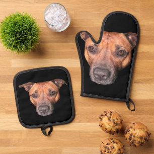Set De Manoplas Brown Brindle Staffordshire Bull Terrier Face,