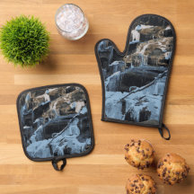 Cascada helada de nieve helada en invierno