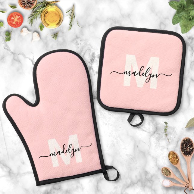 Set De Manoplas Cocina monográfica de nombre rosado de Rubor (Blush Pink Name Monogram Kitchen Oven Mitt & Pot Holder Set )