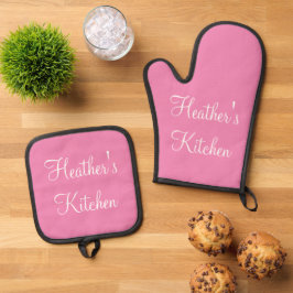 Set De Manoplas Cocina personalizada rosa y blanco minimalista