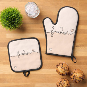 Set De Manoplas Diseño de tipografía minimalista de libertad