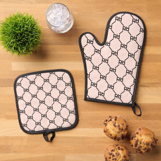 Set De Manoplas Elegante Chica de Monograma Rosa Cocina Lujo (De arriba hacia abajo)