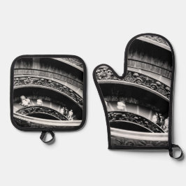 Set De Manoplas Escalera de caracol en blanco y negro