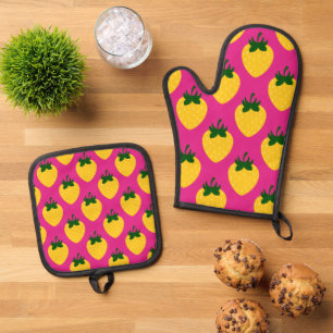 Set De Manoplas Fresas de verano amarillas en rosa caliente