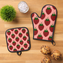 Set De Manoplas Fresas de verano rojas en rosa suave