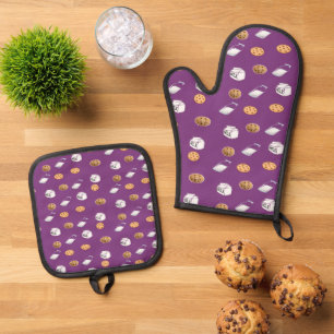 Set De Manoplas Galletas y leche en morado