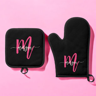 Set De Manoplas Guión de cocina del Chica de monograma negro rosad