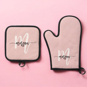 Set De Manoplas Guión de cocina del Chica de monograma rosa elegan