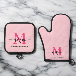 Set De Manoplas Guión de cocina del Chica Monograma Rosado Calient