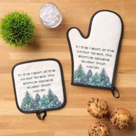 Set De Manoplas In The Heart Of The Winter Forest Decor For Home