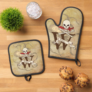 Set De Manoplas Jolly Roger Monogram Inicial