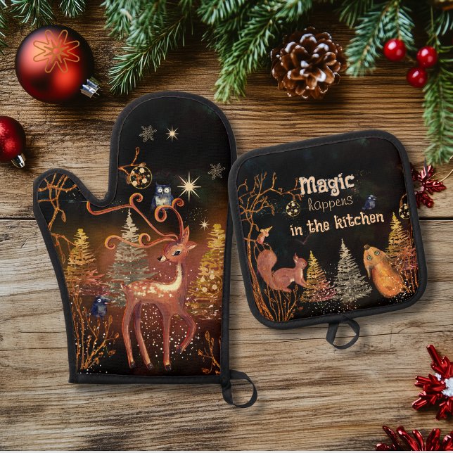 Set De Manoplas La magia ocurre en la cocina - Navidades caprichos (Magic Happens in the Kitchen- Whimsical Christmas Oven Mitt & Pot Holder Set)