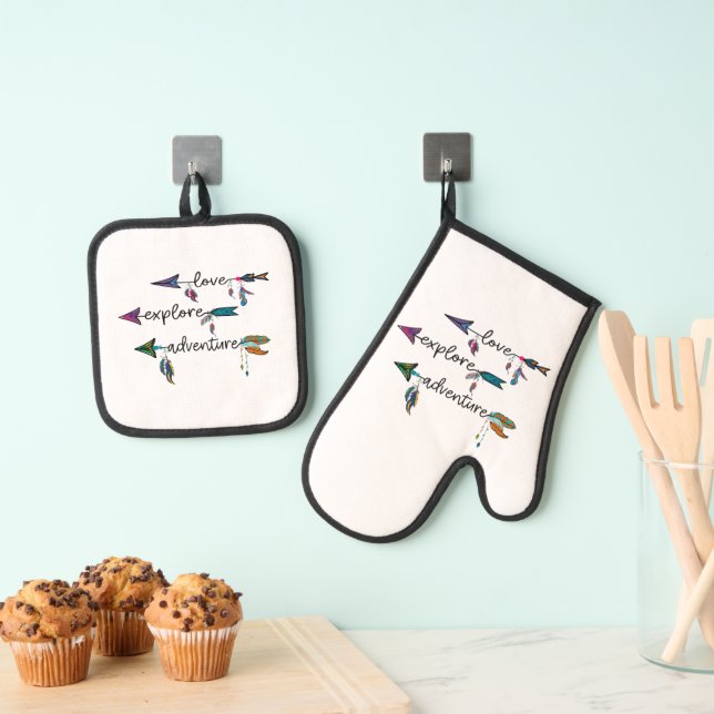 Set De Manoplas Love Explore Adventure Arrow Tribal Boho Design (Insitu (colgante))