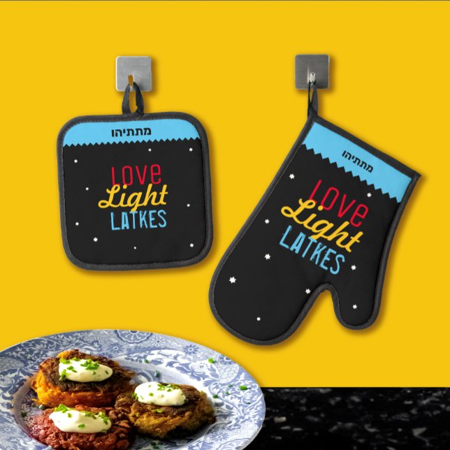 Set De Manoplas Love Light Latkes Hanukkah Funny Hebrek Name (Subido por el creador)