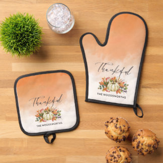 Set De Manoplas Naranja de Acción de Gracias Nombre de Familia Cal
