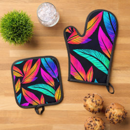 Set De Manoplas Neon Feather Pattern Vibrant Art
