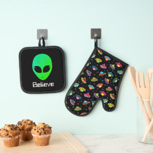 Set De Manoplas OVNI Spaceship Aliente Cabeza Cosmica Extraterrest