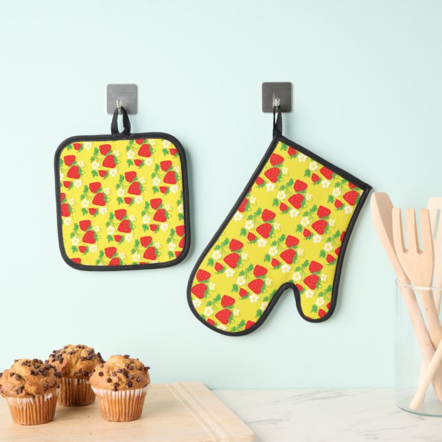Set De Manoplas Patrón de Fresa y Flores Amarillo (Insitu (colgante))