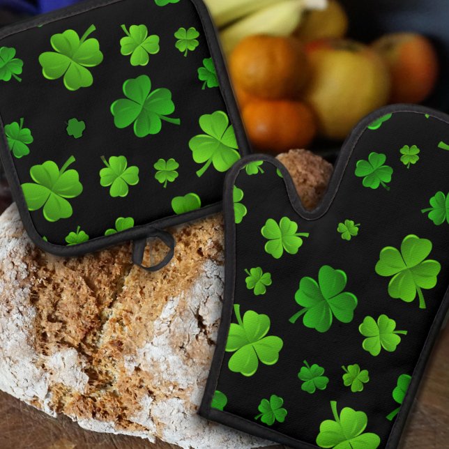 Set De Manoplas Patrón de trajes de cuatro hojas de Irlanda (Subido por el creador)