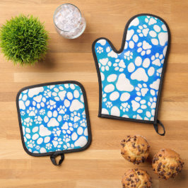 Set De Manoplas Paws de perro en fondo azul de Glenda S. Harlan