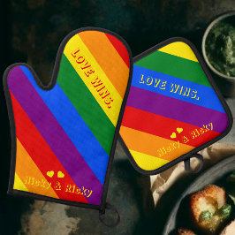 Set De Manoplas Personalizado 'El amor gana'. Mes del orgullo LGBT