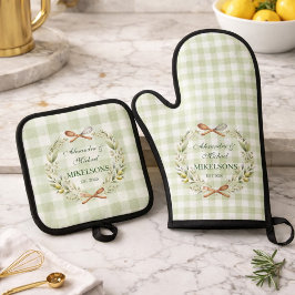 Set De Manoplas Personalized Green Gingham Newlywed Wedding