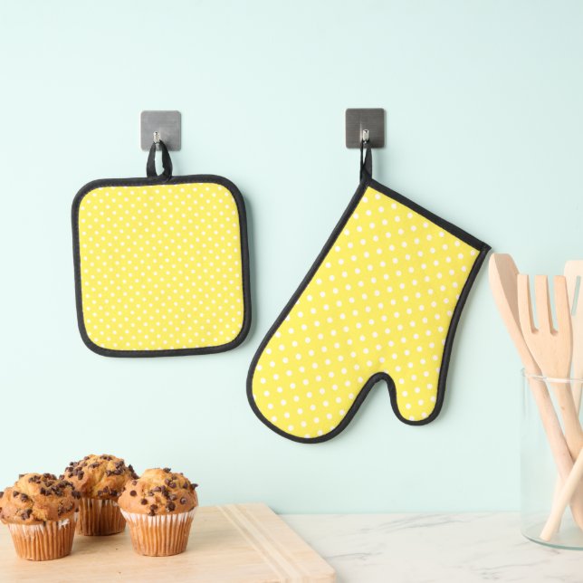 Set De Manoplas Punto de Polka Amarillo (Insitu (colgante))