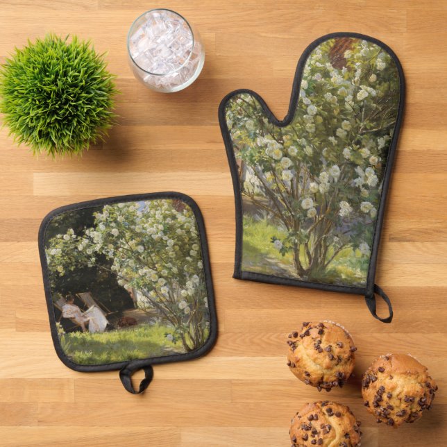 Set De Manoplas Roses. Marie Krøyer seated in the deckchair (De arriba hacia abajo)