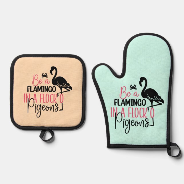 Set De Manoplas Ser un flamenco en una bandada de palomas (Anverso)