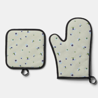 Set De Manoplas Soft Sage Japanese Blue Pansy Floral Pattern