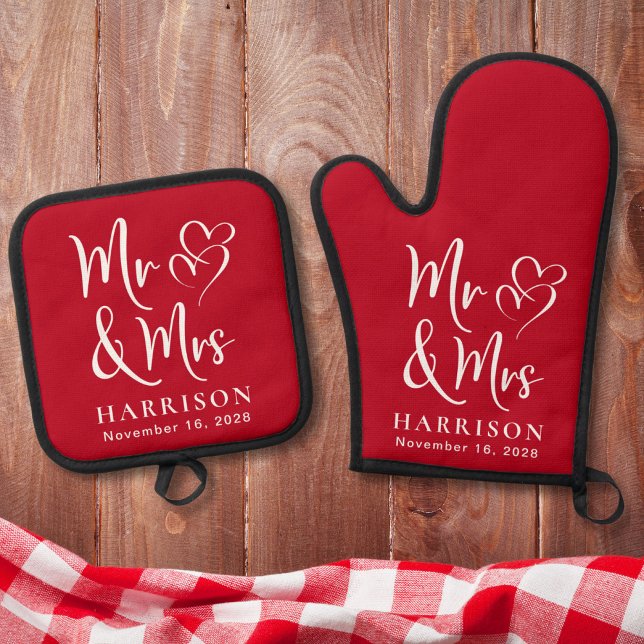 Set De Manoplas Sr. Mrs Hearts Monogram Red Boda (Subido por el creador)