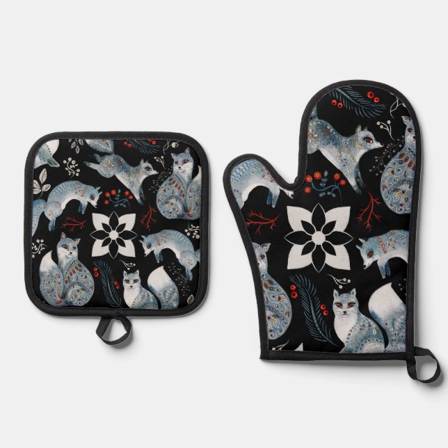 Set De Manoplas  Stylized blue foxes with intricate floral designs (Anverso)