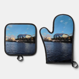 Set De Manoplas The Quayside