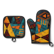 Triángulos de colores vivos con patrones tribales