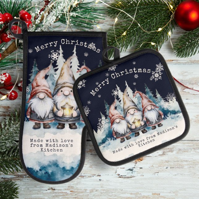 Set De Manoplas Watercolor Christmas Gnomes Personalized (Watercolor Christmas Gnomes Personalized Oven Mitt and Potholder Set)