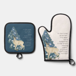 Set De Manoplas Wild Deer Footprints in Snow – Winter Nature Art