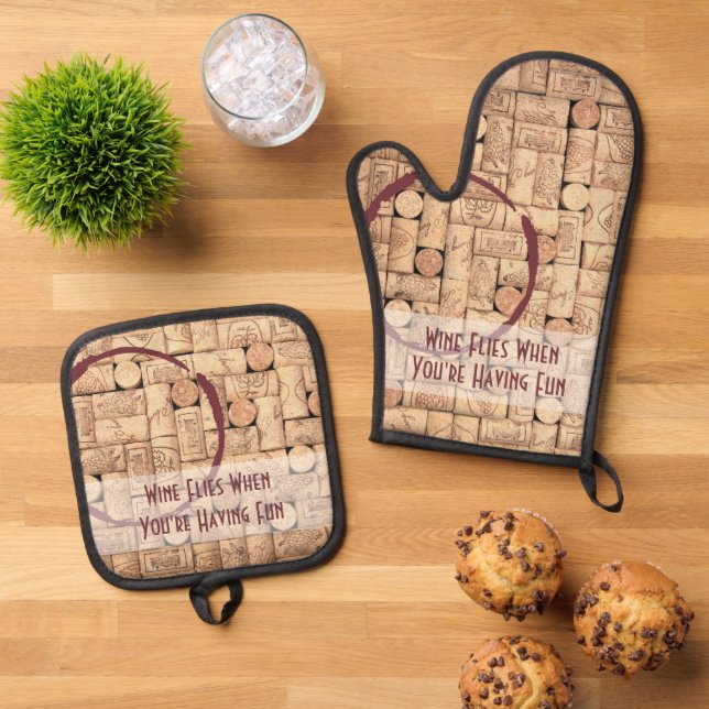 Set De Manoplas Wine Funny (De arriba hacia abajo)
