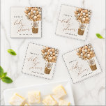 Set De Posavasos Oso, globos beige, globo de aire caliente, Baby Sh<br><div class="desc">Añada un toque personal a la celebración de la ducha de bebé con estos artículos fiestas de diseño e inolvidables. El diseño presenta un oso bebé con globos beige de fondo beige.</div>