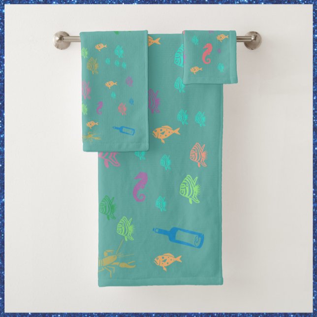 Set de toallas azules oceánicas bajo el mar (Bookmark my store! https://www.zazzle.com/store/capricepetit)
