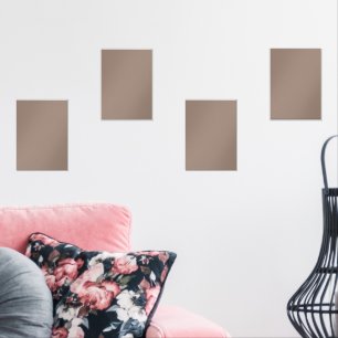 Sets De Impresiones una pared marrón con un reloj en ella
