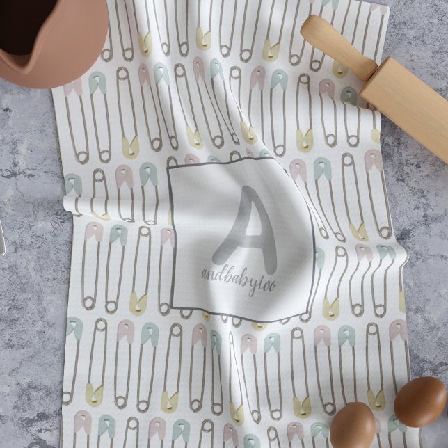 Sexo Neutral Diaper Pin Patrón Cocina Toalla (Perfect for your gender neutral Nursery - you can never have enough towels.)