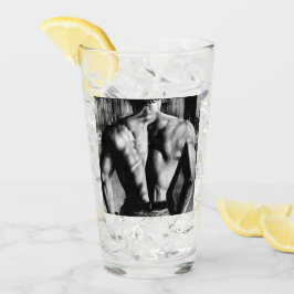 Sexy Shirless Bodybuilder de vuelta en jeans Beer