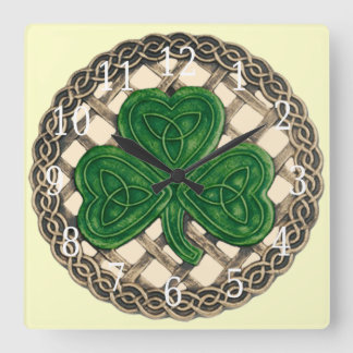 Shamrock Beige Y Reloj Cuadrado De Nudos Celtas